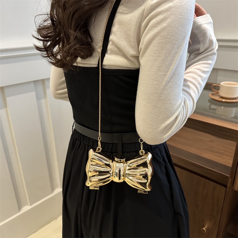 Bolso de mano mini con forma d - Wedding Vendor reseña y precio